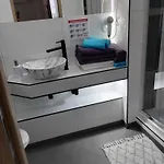 公寓式酒店 Eldom-noclegi, Kolejowa 15