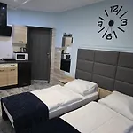 Eldom-noclegi, Kolejowa 15 4*