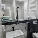 Aparthotel Eldom-noclegi, Kolejowa 15