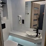 Aparthotel Eldom-noclegi, Kolejowa 15