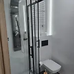 Aparthotel Eldom-noclegi, Kolejowa 15 4*