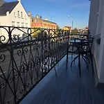 Aparthotel Eldom-noclegi, Kolejowa 15