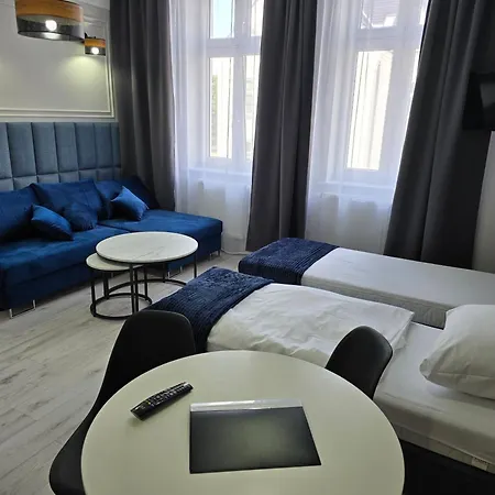 Eldom-noclegi, Kolejowa 15 Apart-hotel