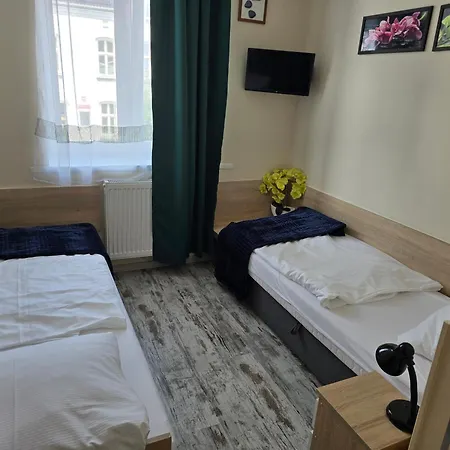Eldom-noclegi, Kolejowa 15 Apart-hotel 4*