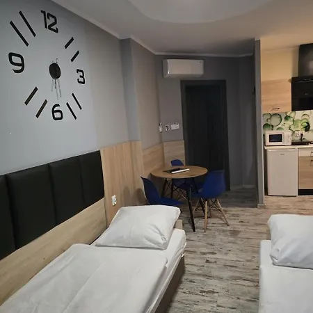 Apart-hotel Eldom-noclegi, Kolejowa 15