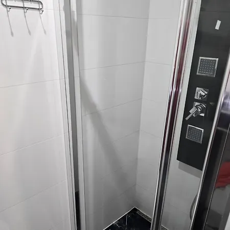 Eldom-noclegi, Kolejowa 15 Apartahotel Wągrowiec
