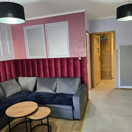 Aparthotel Eldom-noclegi, Kolejowa 15 Wagrowiec