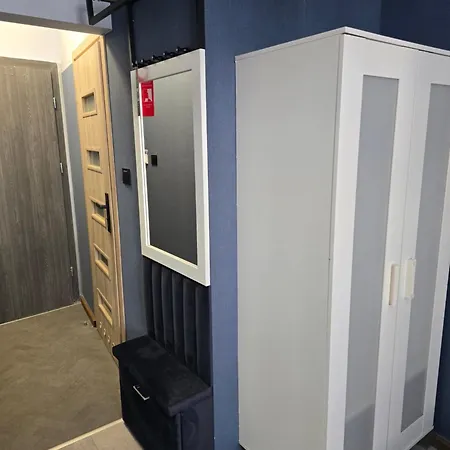 Eldom-noclegi, Kolejowa 15 4*