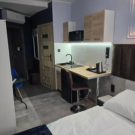 Appart hôtel Eldom-noclegi, Kolejowa 15