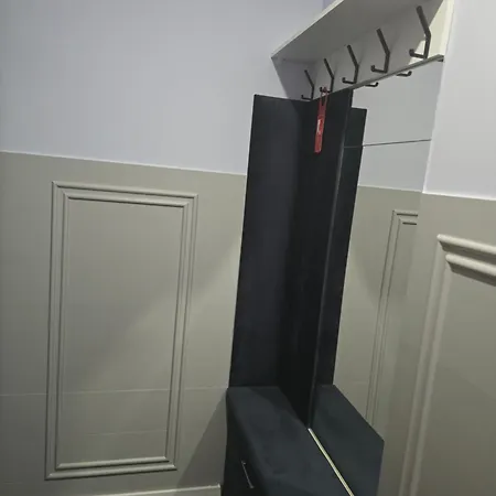 Aparthotel Eldom-noclegi, Kolejowa 15