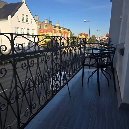 Aparthotel Eldom-noclegi, Kolejowa 15