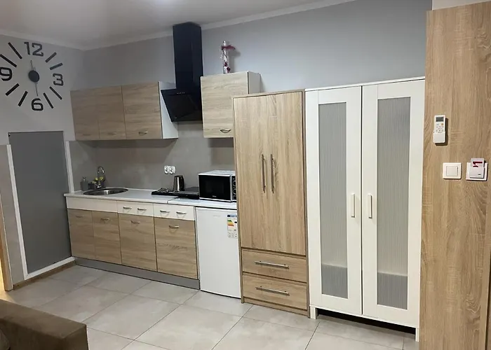 Eldom-noclegi, Kolejowa 15 4* Wągrowiec