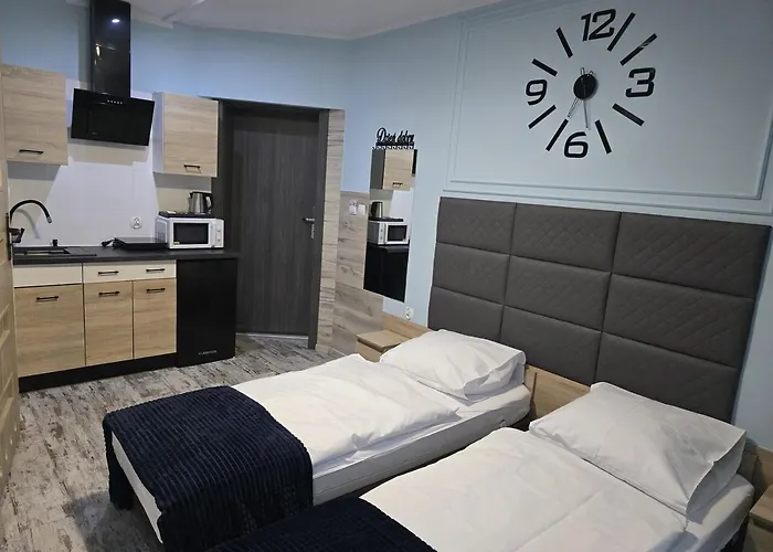 Eldom-noclegi, Kolejowa 15 4*