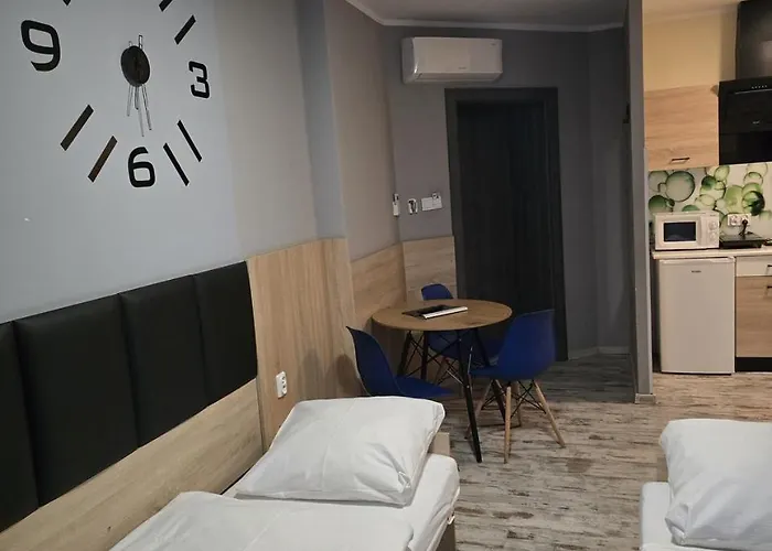 Aparthotel Eldom-noclegi, Kolejowa 15