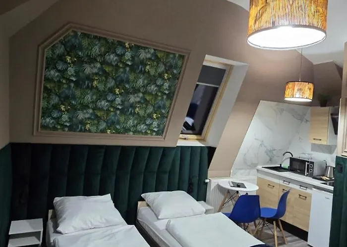 Aparthotel Eldom-noclegi, Kolejowa 15