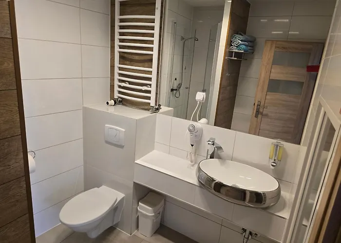 Eldom-noclegi, Kolejowa 15 4* Wągrowiec