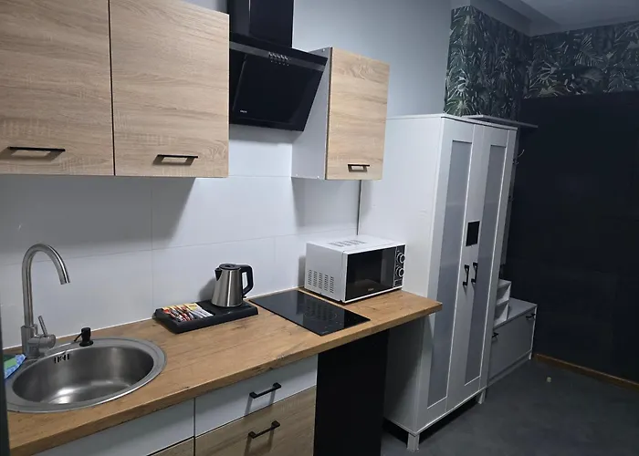 Eldom-noclegi, Kolejowa 15 4* Wągrowiec