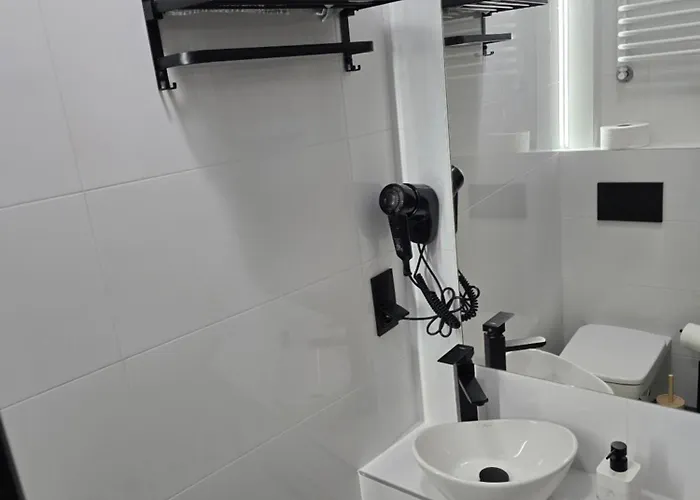 Eldom-noclegi, Kolejowa 15 Aparthotel Wagrowiec