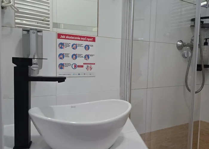 Aparthotel Eldom-noclegi, Kolejowa 15 Wągrowiec